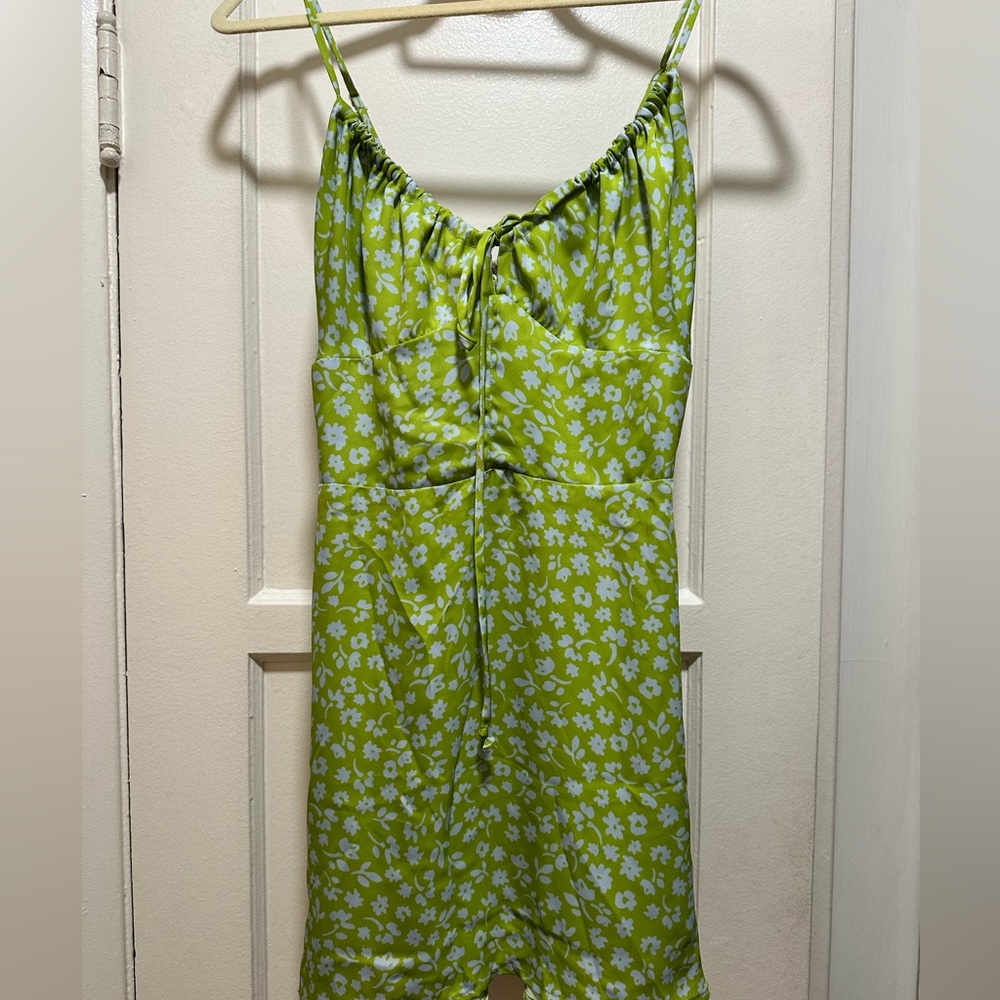 Resa Junioer dress in Kiwi. NWT. Size M